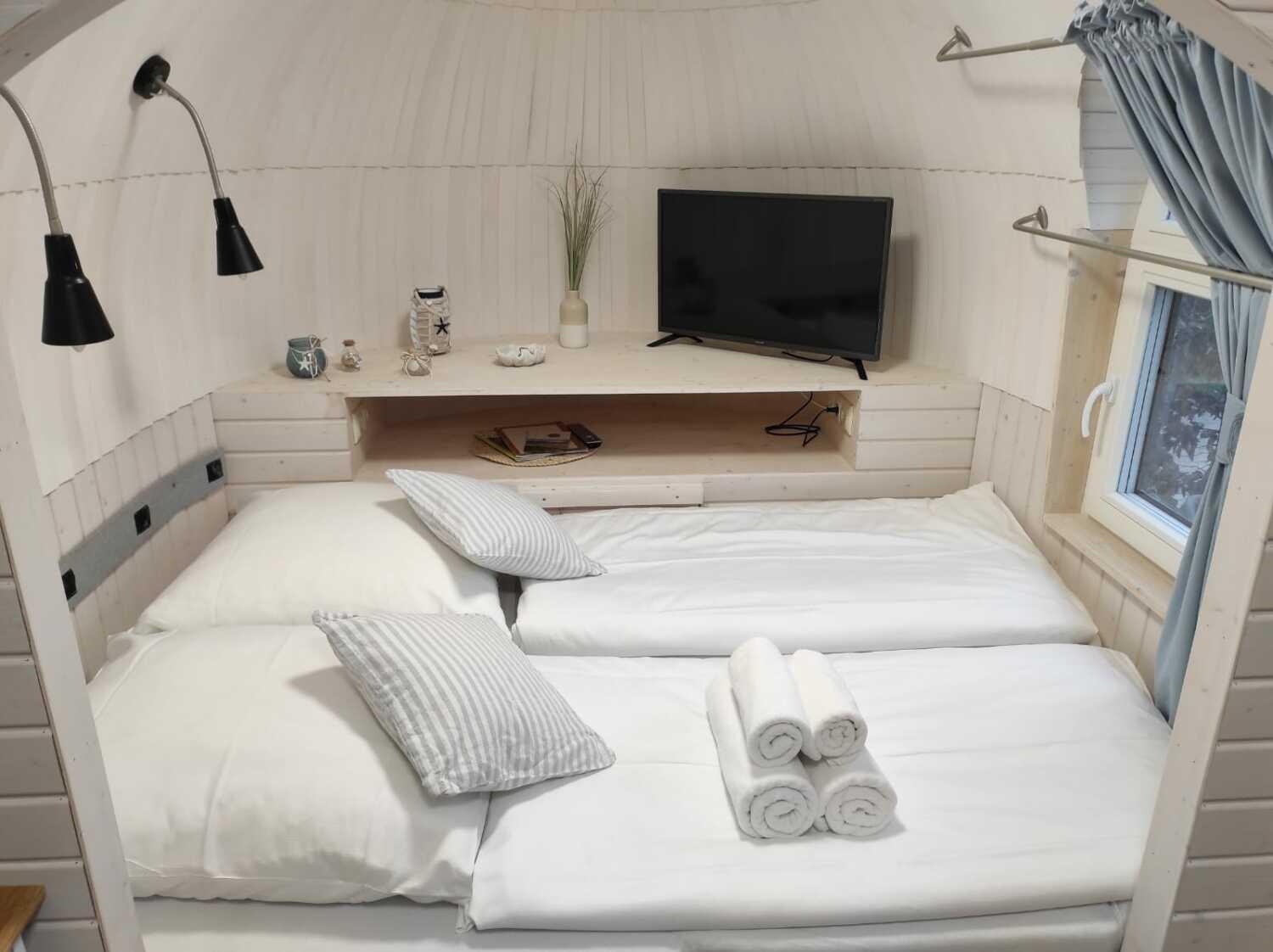 Tiny Igloo Johansson Belau Exterior photo