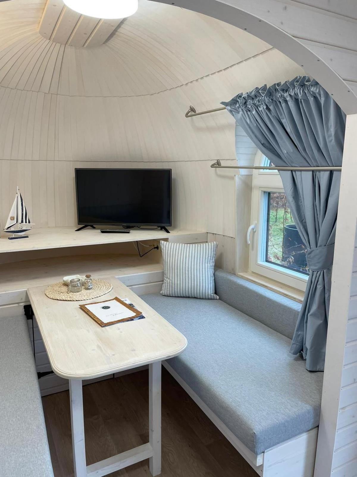 Tiny Igloo Johansson Belau Exterior photo